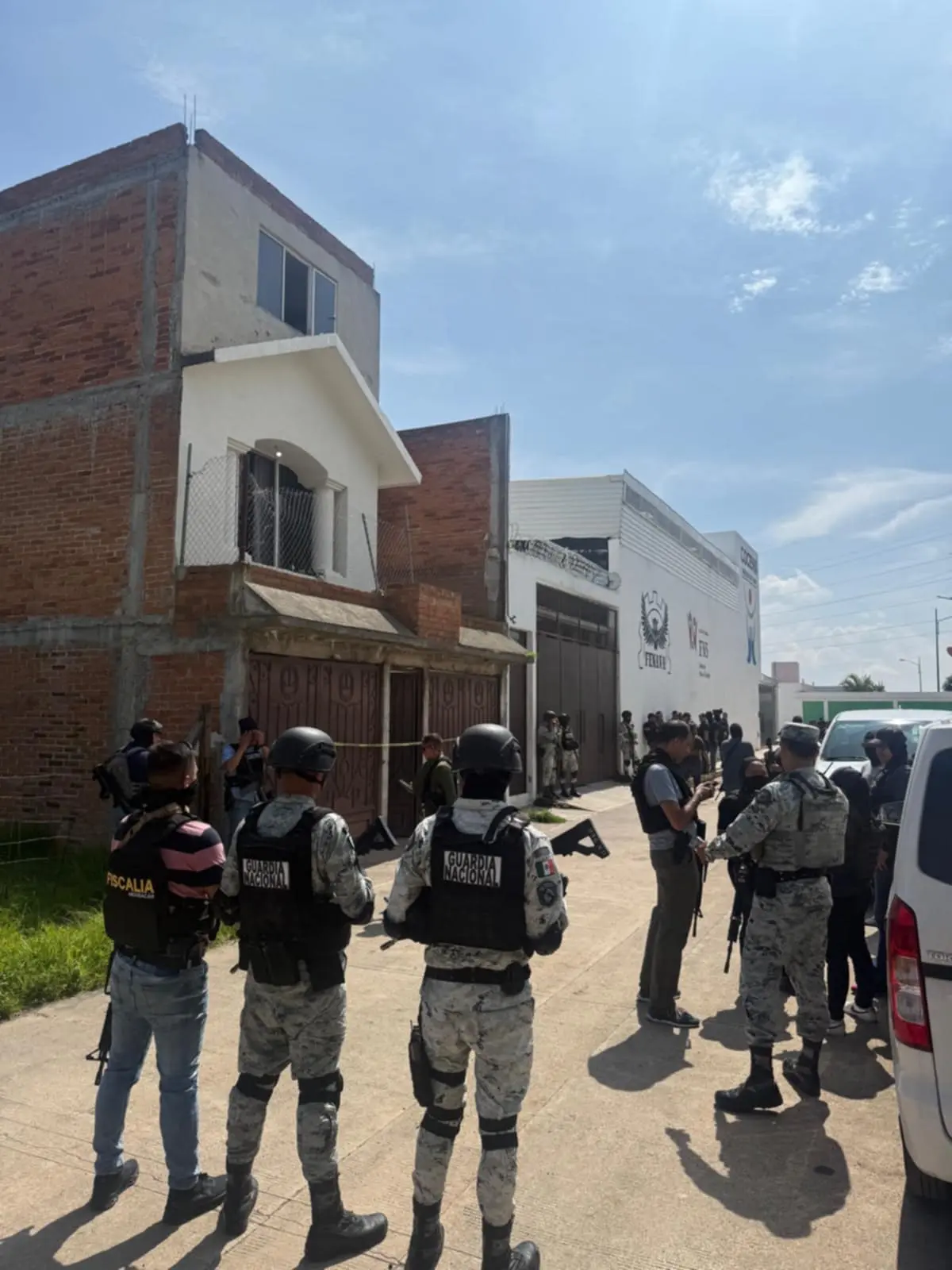 Aseguran narcolaboratorio en Morelia y capturan a dos hombres