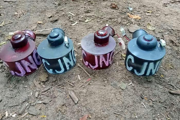 Aseguran y destruyen artefactos explosivos en Apatzingán