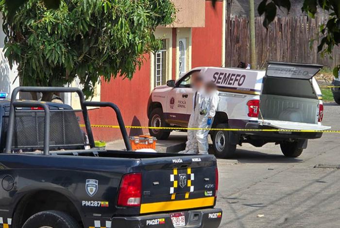 Asesinan a balazos a un peatón en la colonia Loma Larga, al sur de Morelia