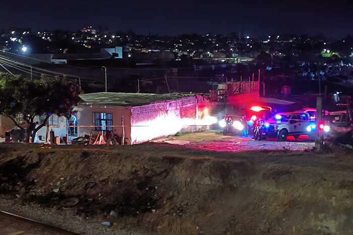 Asesinan a un hombre en una casa cercana a la vía del tren, en Morelia