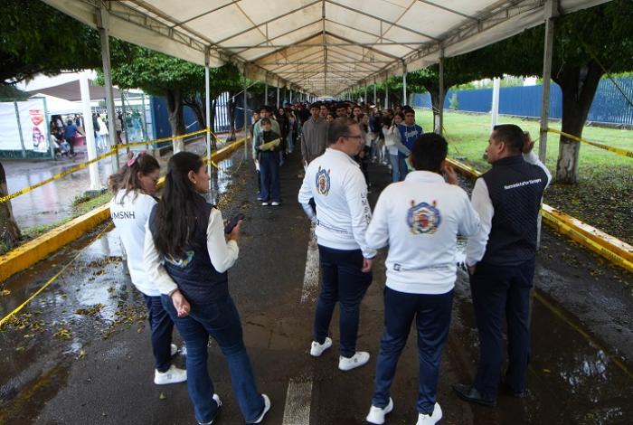 Aspirante de la UMSNH llevaba gafas inteligentes para grabar el examen de ingreso; rectoría procederá legalmente