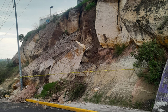 ¡Atención! Cierran la Guadalupe Victoria, en Morelia, por el entronque al libramiento, por caída de talud