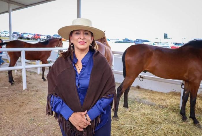 Atiende Gobierno de Quiroga solicitud de vecinos de Tzirandangatzio con acciones de limpieza, bacheo e iluminación