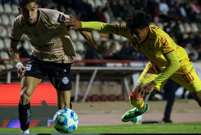 Atlético Morelia rescata un punto con 10 hombres en su visita a Mineros de Zacatecas