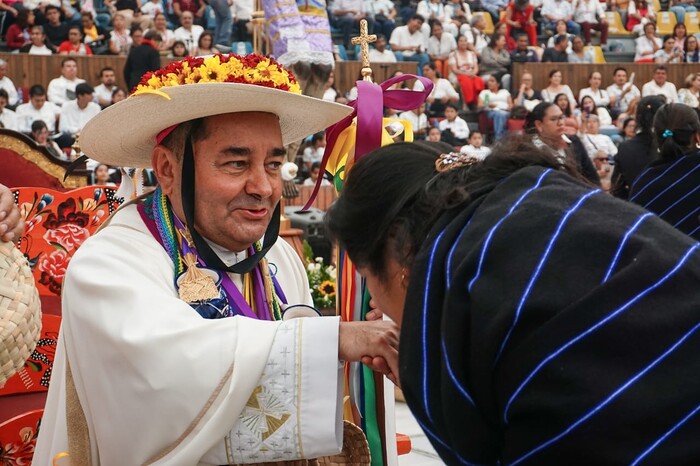 Autoridades civiles y eclesiásticas deben laborar juntas por la sociedad