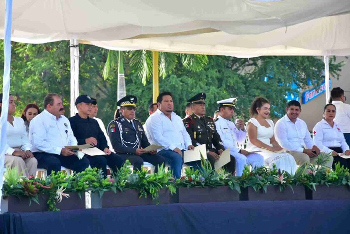 Autoridades Encabezan Acto Cívico por el 114 Aniversario de la Revolución Mexicana