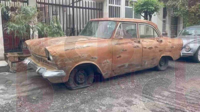 Autos abandonados; principal plaga en colonias de Morelia