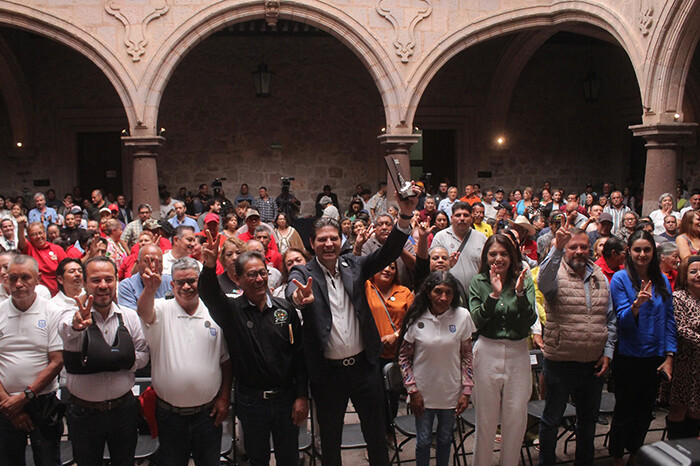 Ayuntamiento de Morelia conmemora el Día del Barrendero y reconoce labor de estos trabajadores