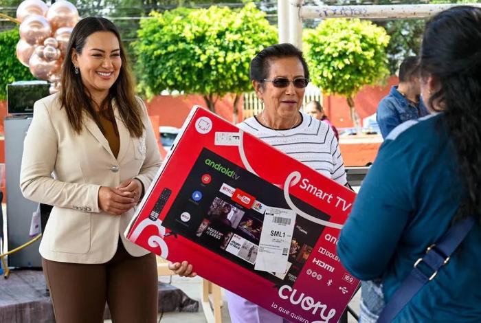 Ayuntamiento de Zacapu celebra y reconoce a las Abuelas y Abuelos en su Día