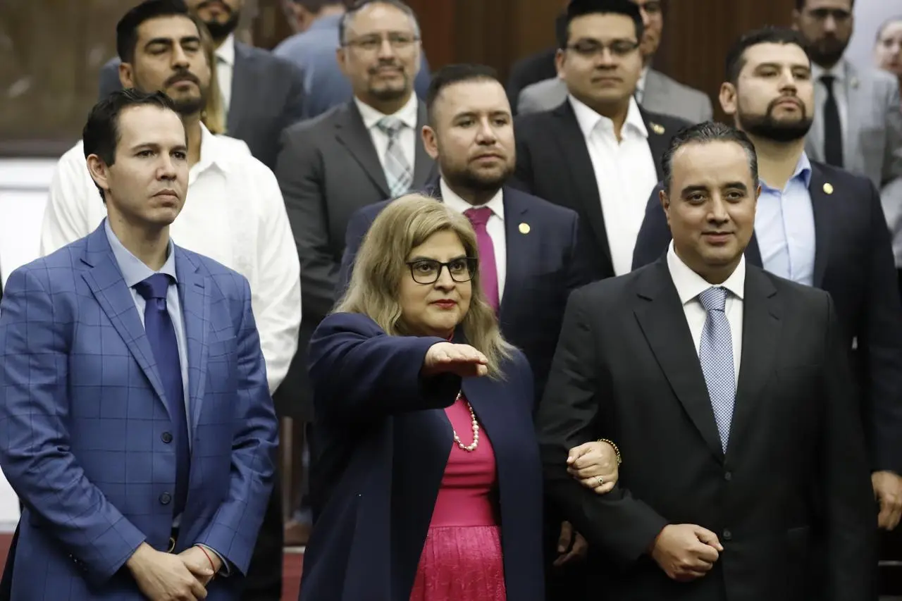 Azucena Marín Correa toma protesta como Magistrada del TAAM