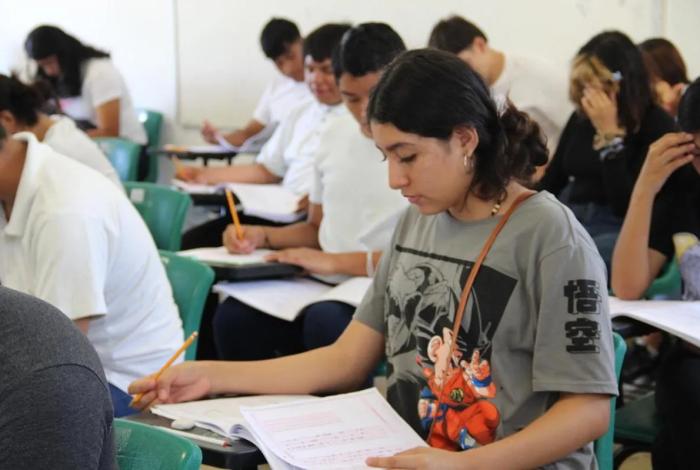 Bachillerato Nacional busca ofrecer a estudiantes de media superior una educación más completa, equitativa y actualizada