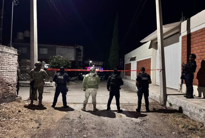 Bal3an vivienda y auto en Queréndaro; hay un le10nad0