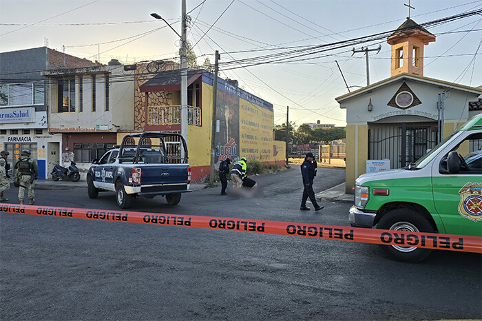 Balean a dos motociclistas en Zamora; hay un muerto y un herido