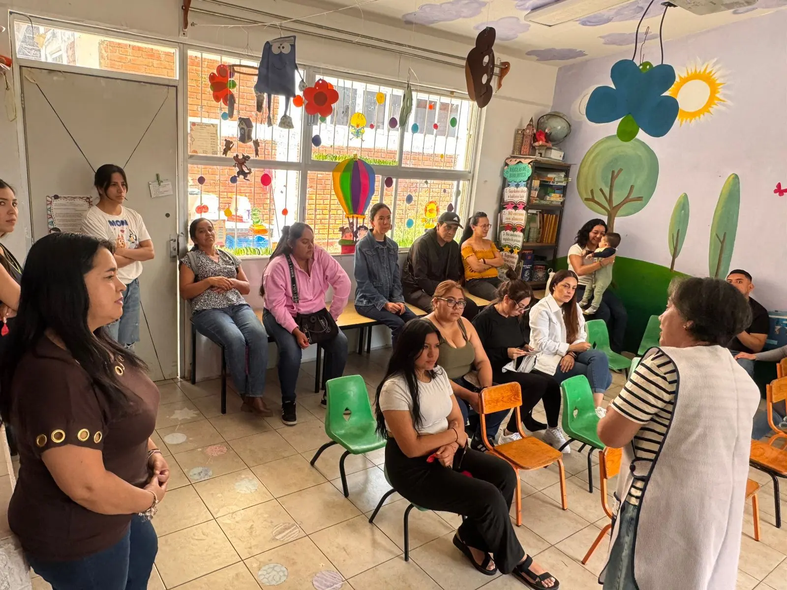 Barragán impulsa taller de crianza responsable: el bienestar de la niñez es prioridad