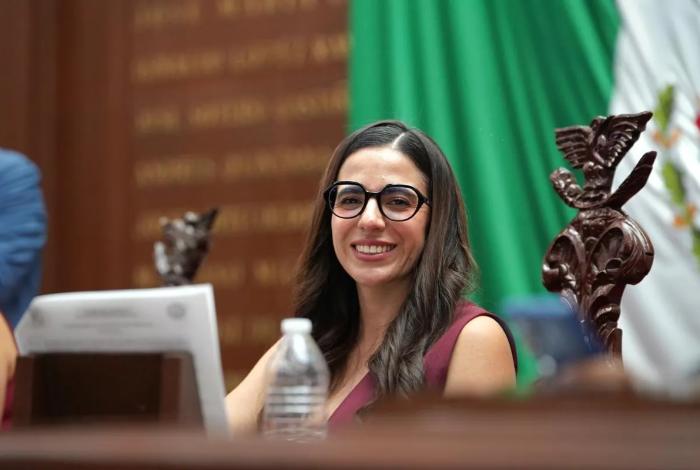 Batea presidencia del Congreso oficios que le giran comisiones legislativas