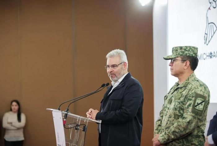 Bedolla advierte uso de la fuerza a municipios que contraten cantantes de narcocorridos