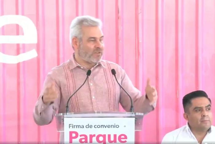 Bedolla anuncia polo de desarrollo industrial en Queréndaro