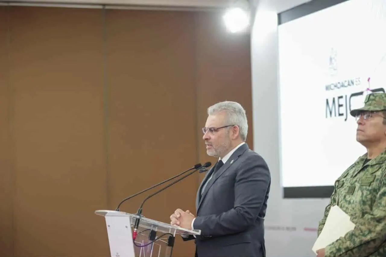 Bedolla asume responsabilidad de sacar adelante a Uruapan; ofrece continuidad