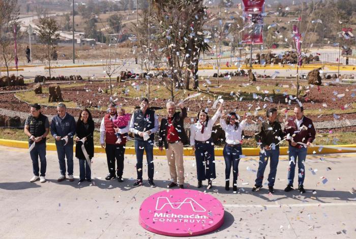 Bedolla cumple con el sur de Morelia; le puso más kms a la ‘Amalia Solórzano’