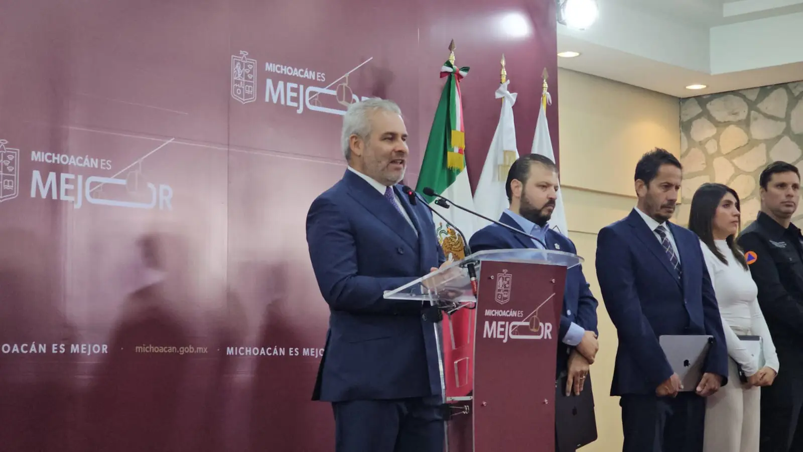 Bedolla reconoce liderazgo de Claudia Sheinbaum y defensa de la soberanía nacional
