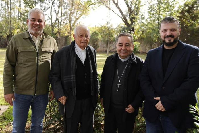 Bedolla y arzobispo de Morelia unen esfuerzos para pacificar al estado
