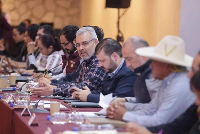 Bedolla y Segob se reúnen con comunidades de autogobierno para construcción del Plan Michoacán