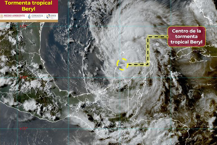 Beryl emerge al Golfo de México y se dirige a Texas, donde llegaría como huracán