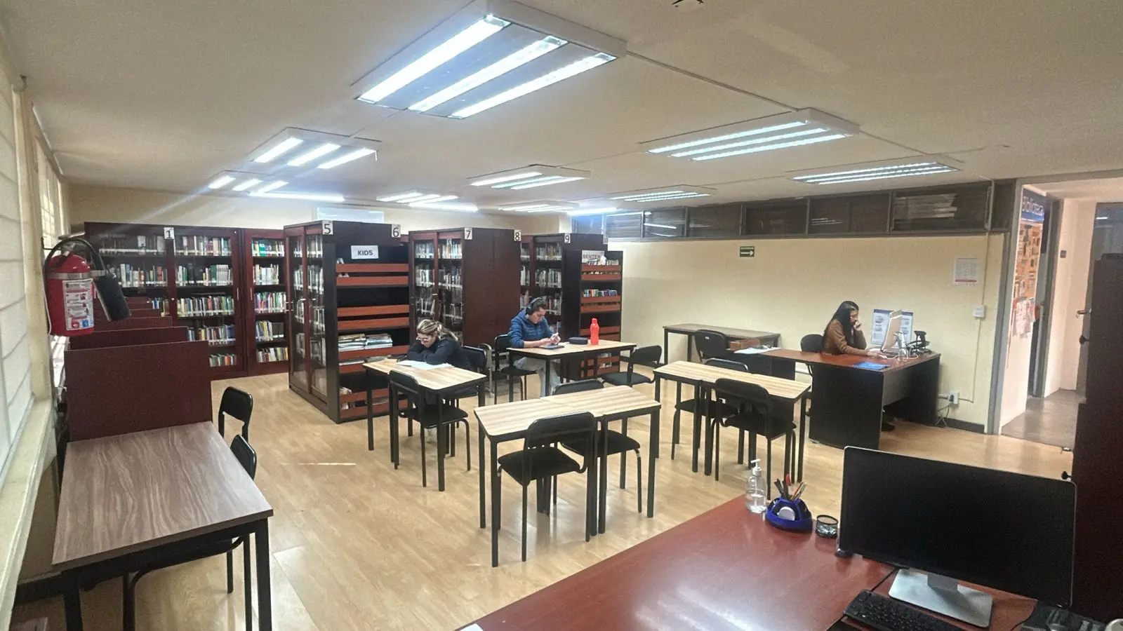 Biblioteca de Idiomas de la UMSNH se relanza; obtiene Certificado de Calidad ISO 9001:2015