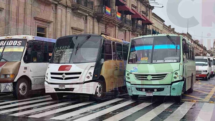 Bloquearon 800 transportistas de COMIT vialidades en Morelia