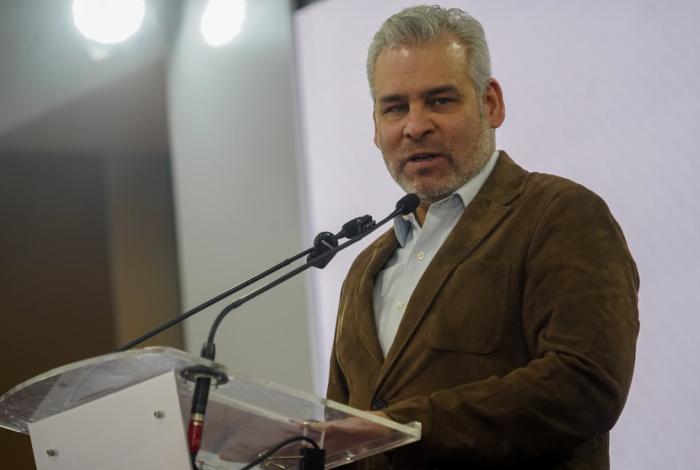 Bloqueos intermitentes en Michoacán por paro nacional, reconoce gobernador