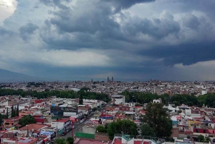 ‘Boris’ seguirá mojando a Michoacán este miércoles; Morelia despierta entre lluvia