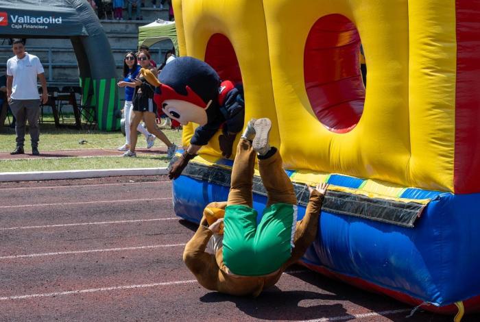 Botargas y binomios caninos desatan porras y carcajada en ‘El Venus’