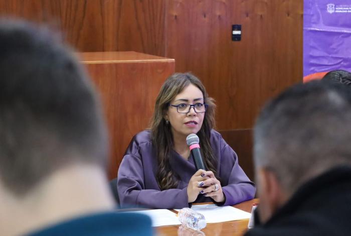 Brinda Semmujeris la oportunidad de vivir libres de violencia