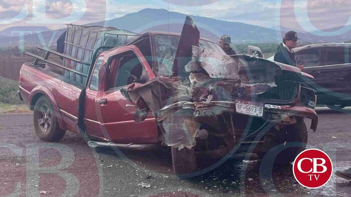 Brutal choque de camionetas deja una mujer muerta en Quiroga