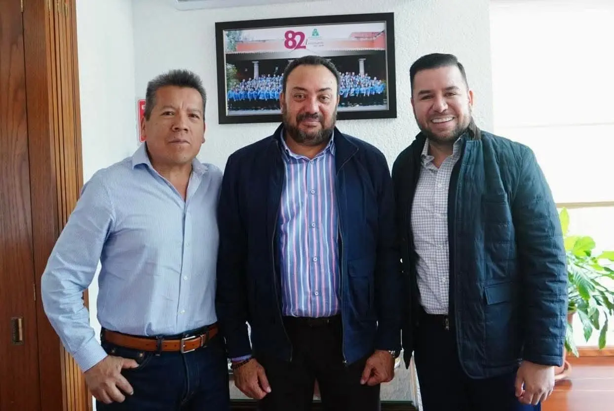 Busca Reyes Galindo acercar y agilizar trámites de Pensiones Civiles en Distrito 22