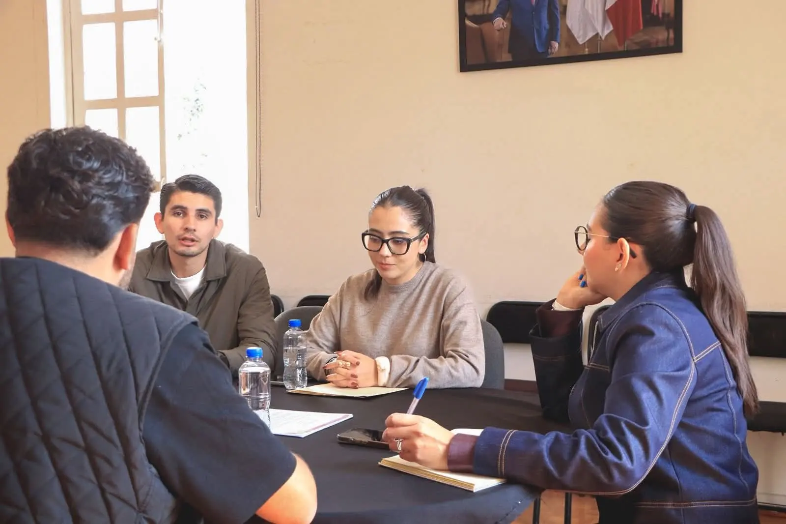 Busca Yohana Mendoza, Presidenta Municipal de Ario fortalecer servicios de rehabilitación en la UBR