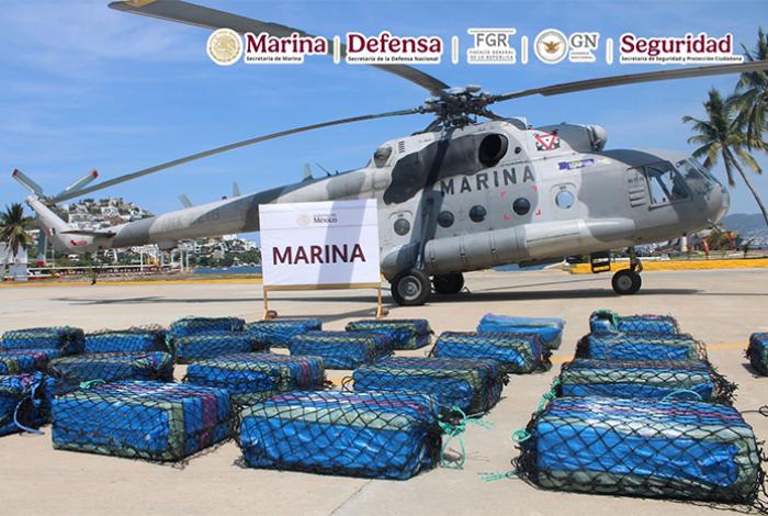 Caen dos extranjeros con 26 bultos de presunta cocaína en costa de Petatlán, Guerrero
