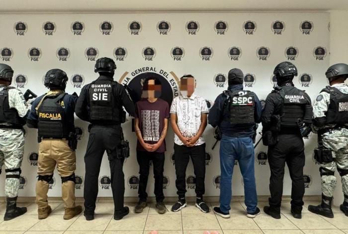 Caen presuntos líderes de célula que extorsionaba a comerciantes en Uruapan