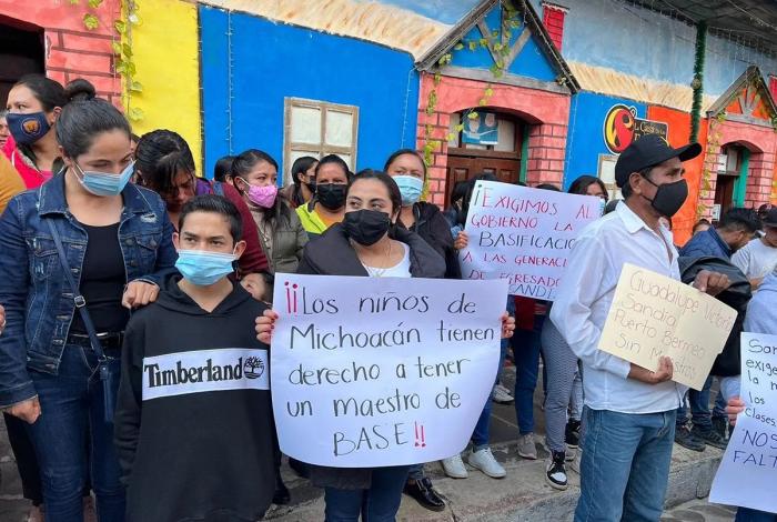 Cambios irregulares y no falta de maestros, la problemática en sector educativo de Michoacán: SEE
