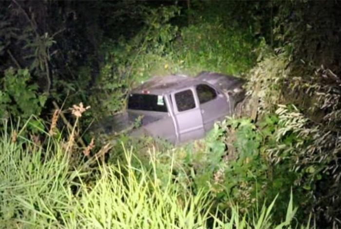 Camioneta se sale del camino en la Siglo XXI, dejando una persona lesionada