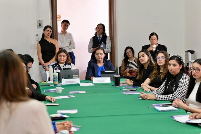 Capacita Congreso de Michoacán a personal para ser Punto Naranja