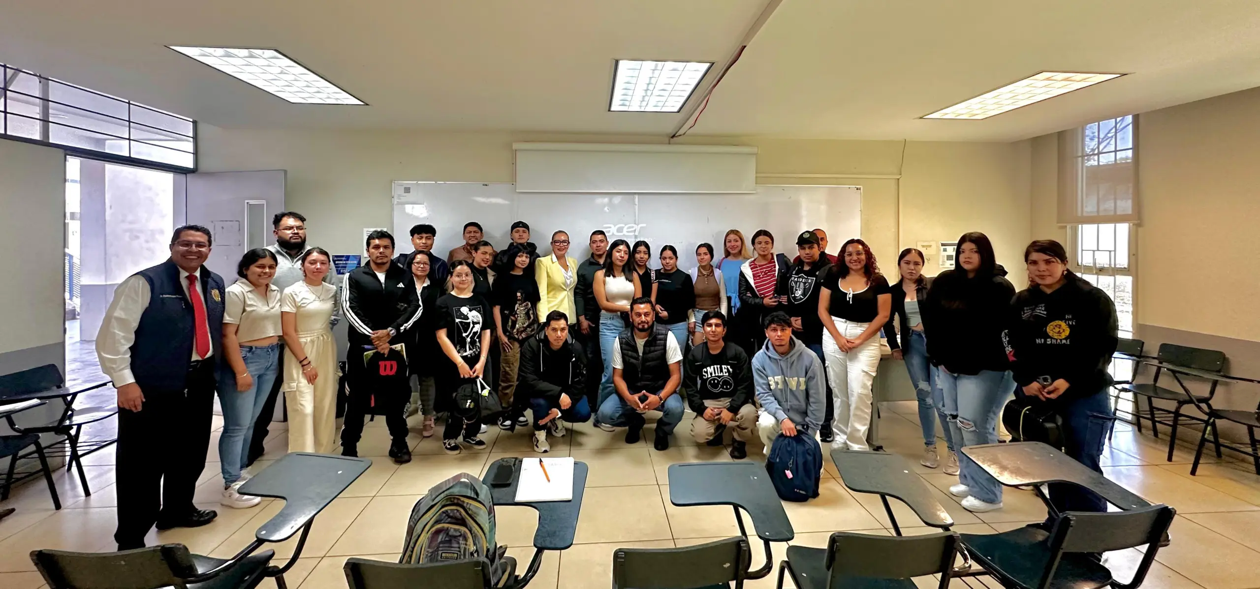 Capacítate y amplía tus oportunidades profesionales; registrate en las Microcredenciales de la UMSNH