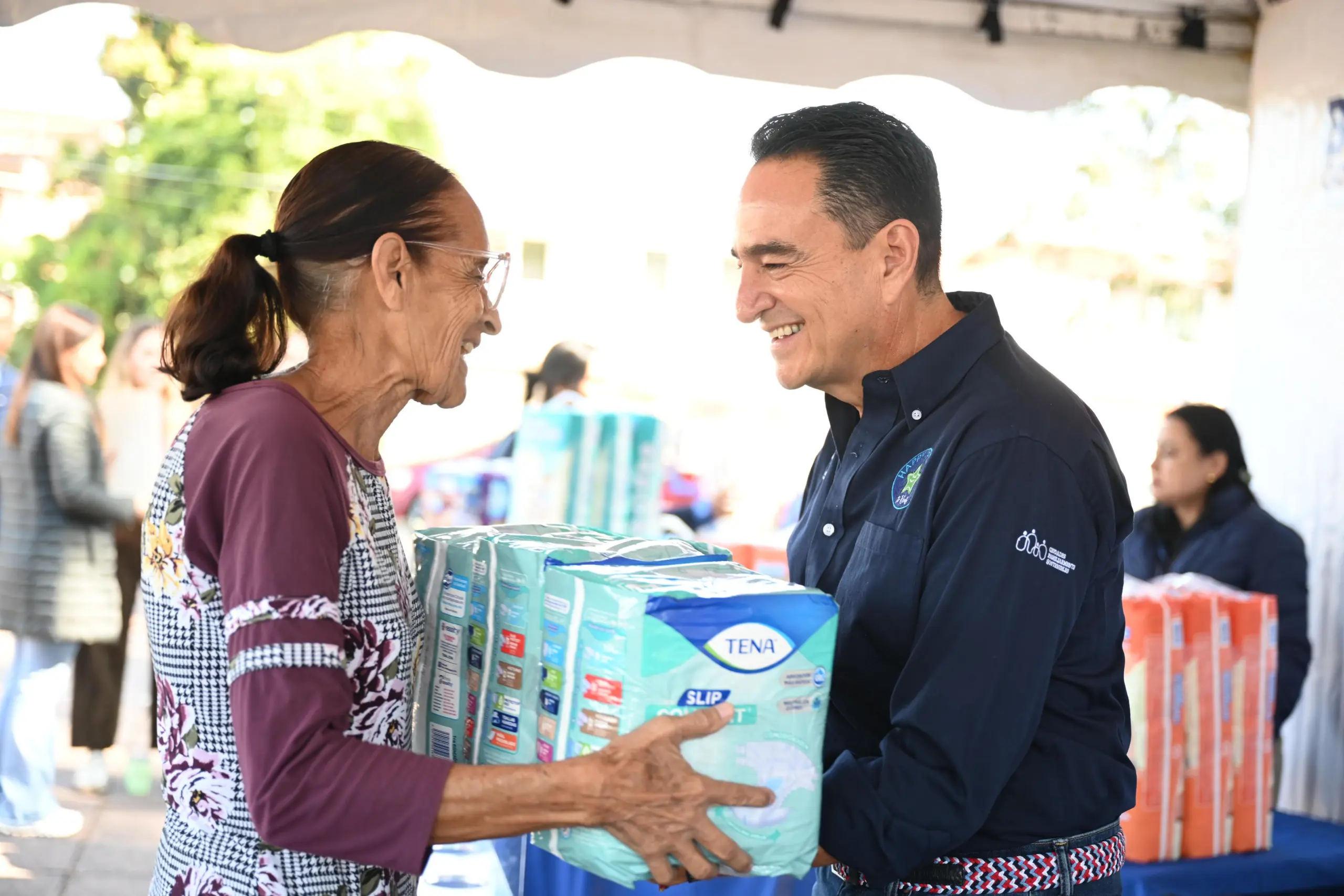 Carlos Soto encabeza acciones del DIF Zamora en favor de los sectores vulnerables