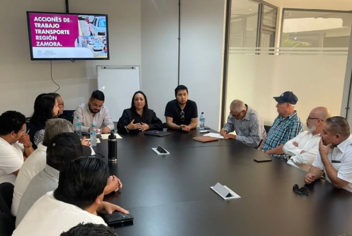 Carlos Soto impulsa el ordenamiento del transporte público en beneficio de los zamoranos