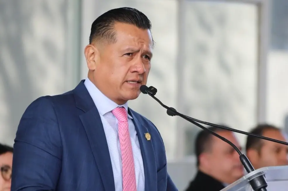 Carlos Torres Piña arrasa con las preferencias para el 2027