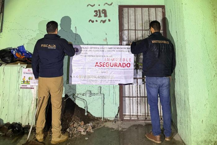 Catean taller de motos y encuentran autopartes, insignias, armas y dr0-g4s