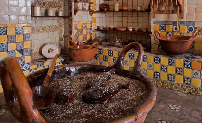 Cazuelas de barro: Tradición en la cocina mexicana