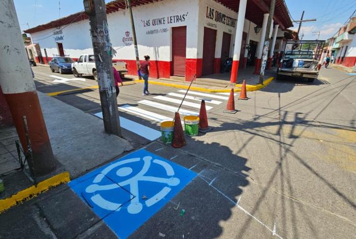 CEBRAS de SEDUM llevan acciones de balizamiento a tenencias de Morelia