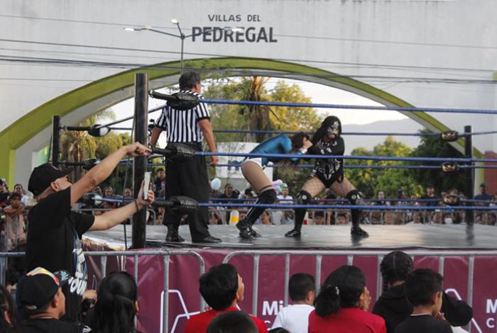 Celebra Bedolla primer aniversario del Paso Catrinas en Villas del Pedregal