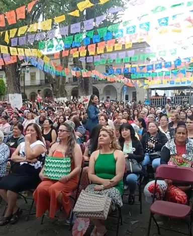 Celebró Villa Morelos a lo grande a las madres en su día
